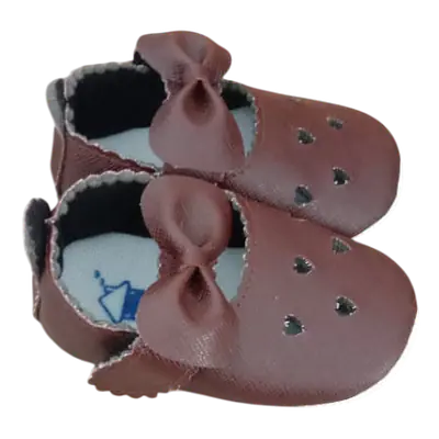 Heart Bow Soft Sole Baby Moccasins primary image