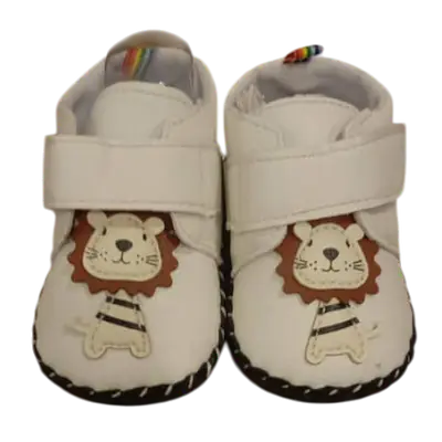 White Baby Shoes With a Cartoon Lion Appliqué primary image