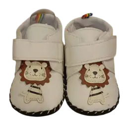 White Baby Shoes With a Cartoon Lion Appliqué - Master
