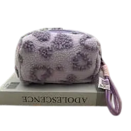 Heart Pattern Plush Makeup Bag - Master