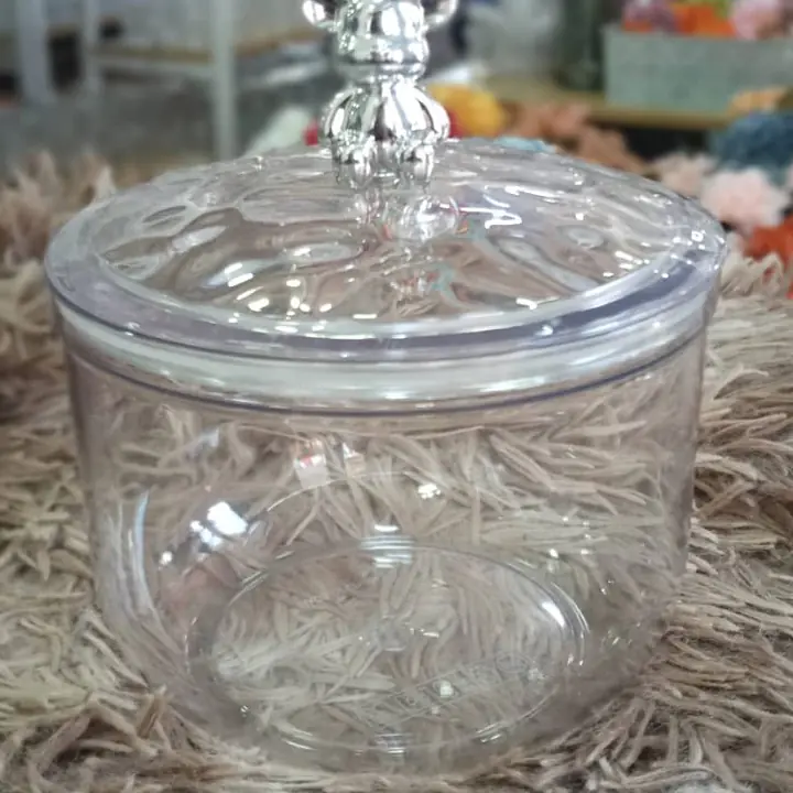 Container With Lid - Master