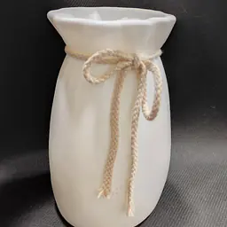 Plastic Vase White - Master