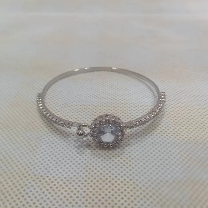 Blinding Round Zirconia Bracelet - Master