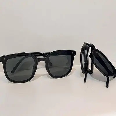 Stylist Foldable Sunglasses primary image